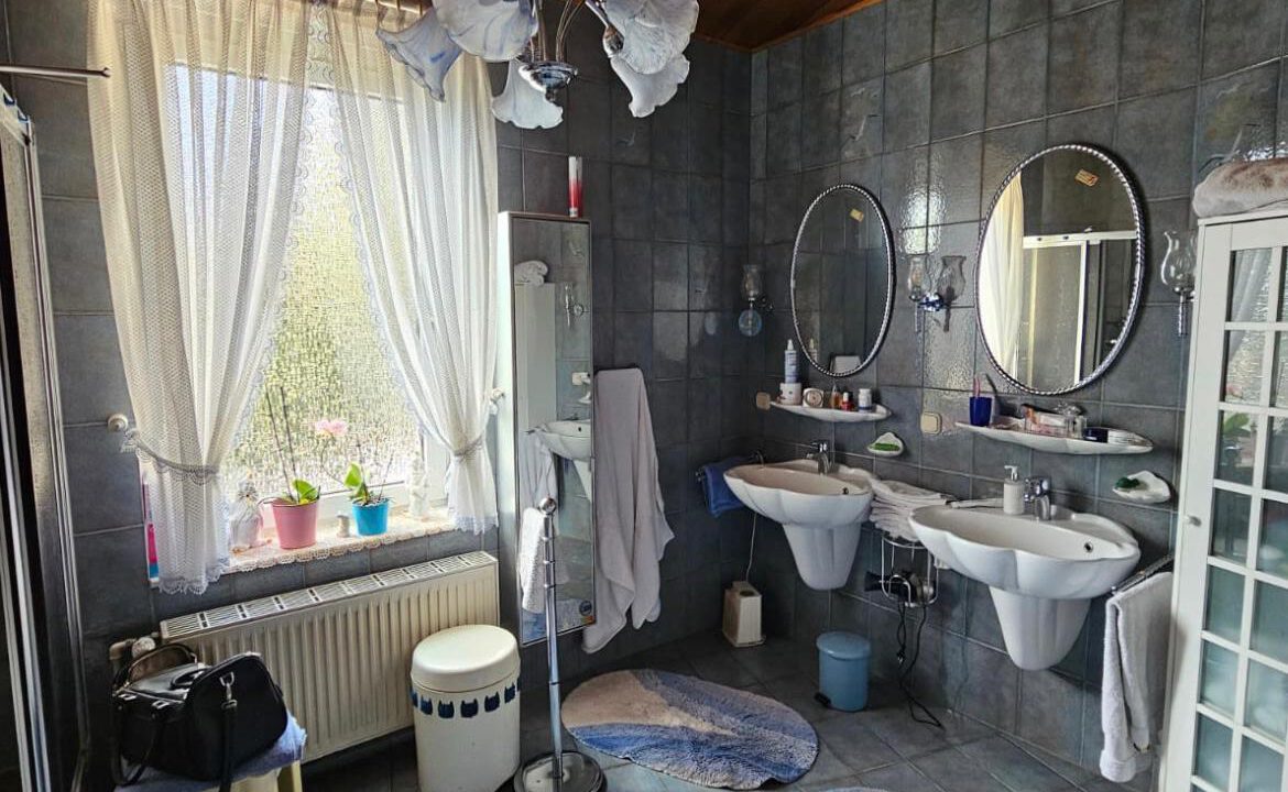 Badezimmer Wohnung 1